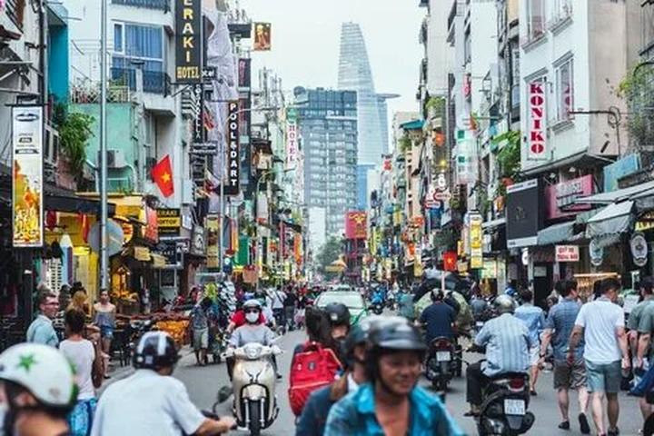 Chuyên gia Hotspot Matrix phân tích: Cặp đôi đóng mẹ con trên phim và marketing video